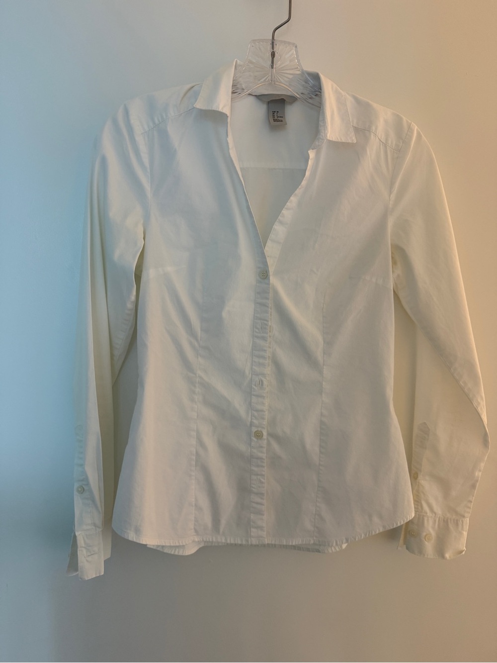 H&M White Fitted Button-Down Shirt